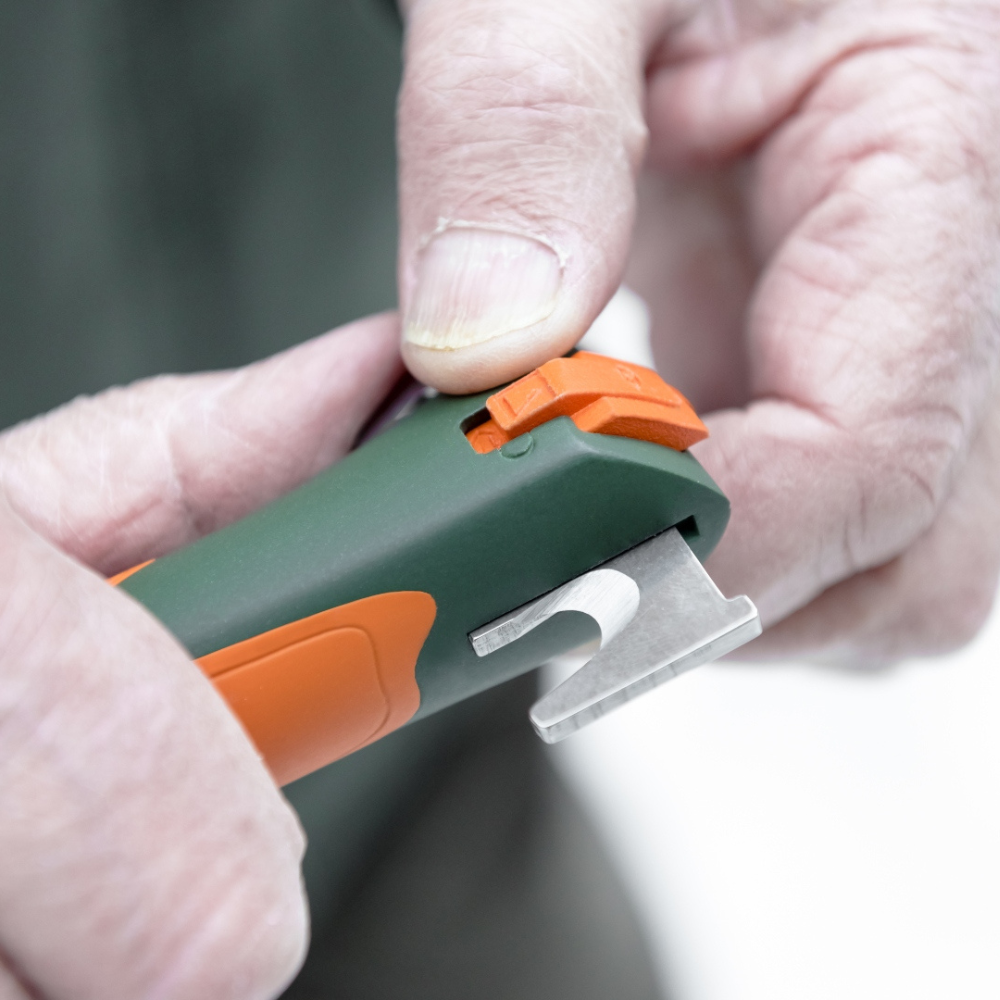 Opinel | Explore Knife #12 with Tick Remover