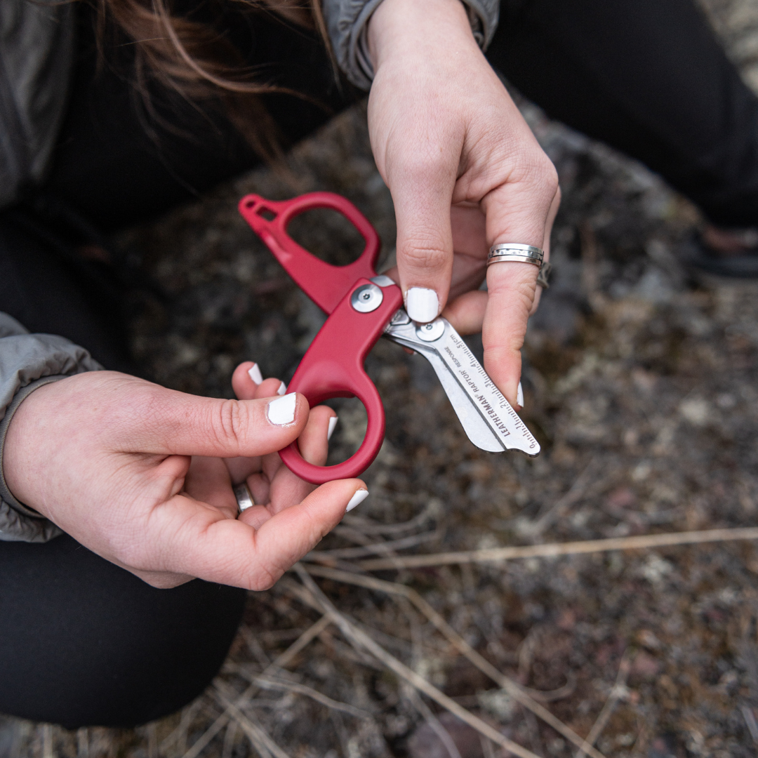 Leatherman Raptor® | Emergency Response Tool | Foldable Stainless Steel ...