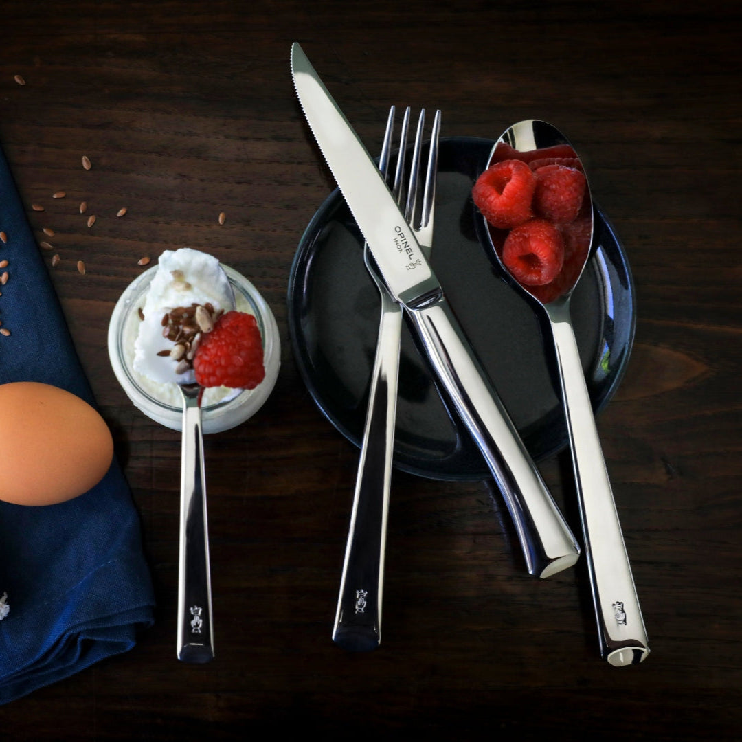 opinel_table_thvallier-49_2.jpg