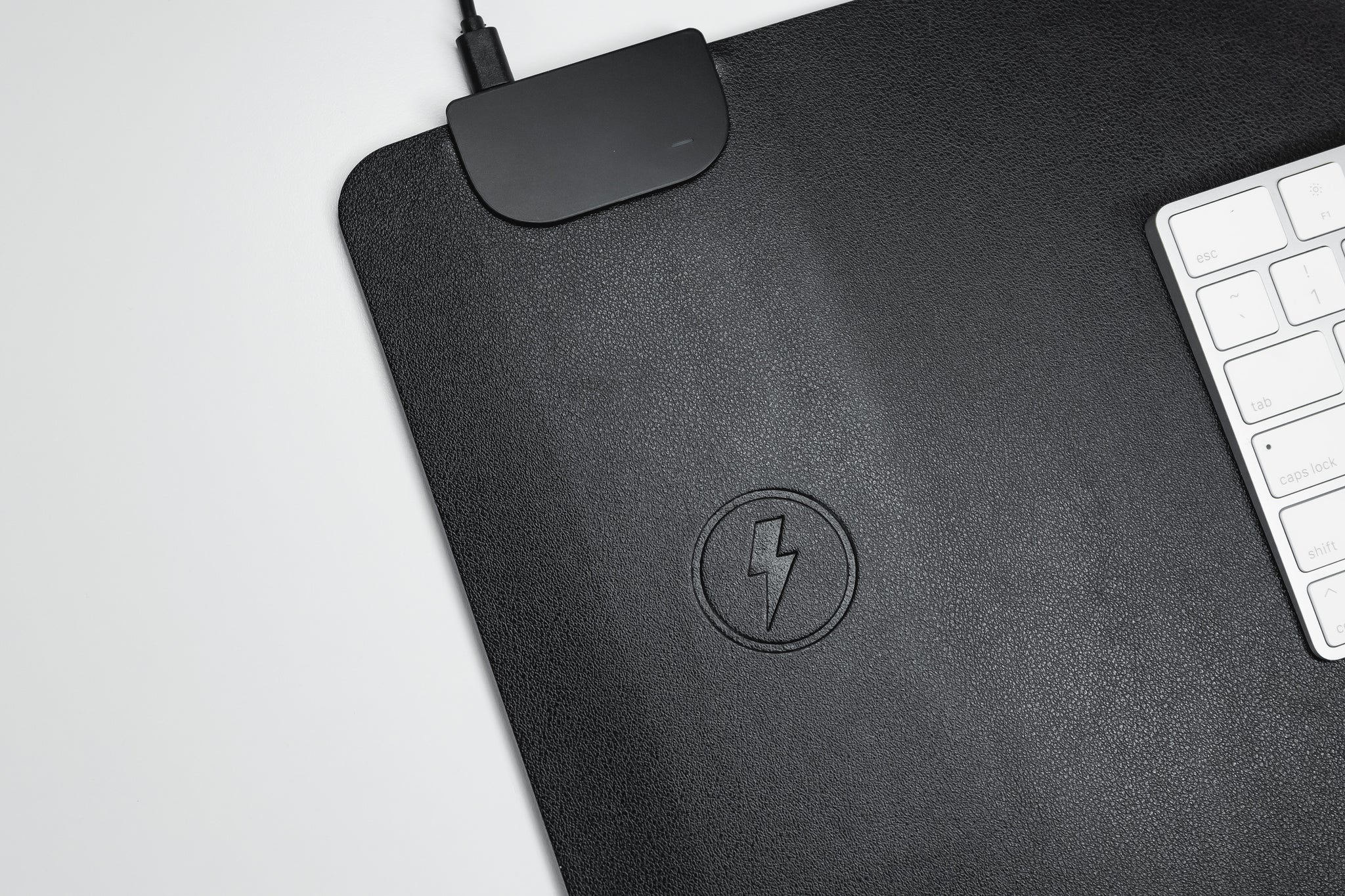 KeySmart Rugged | TaskPad Wireless Charging Desk Pad Black | Built-in ...